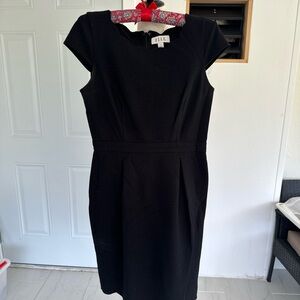 Elle Elegant Black Midi Dress